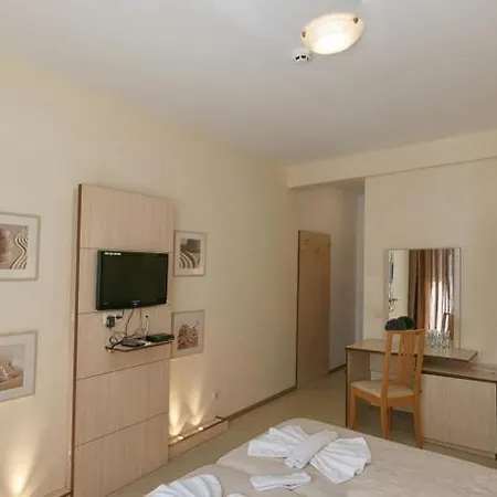 Hotel александра 3*