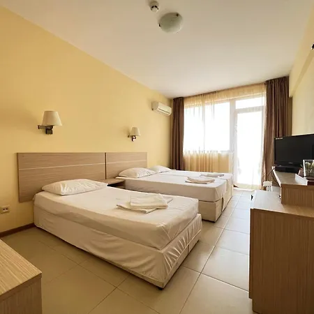 александра Hotel 3*
