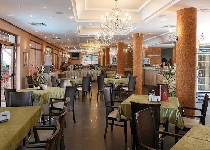 александра Hotel