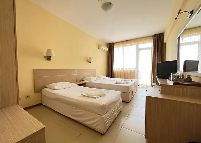 александра Hotel 3*